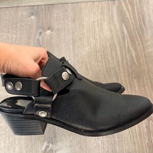 Indigo Rd. Black Women's Mules with Silver Accents (size 6.5)